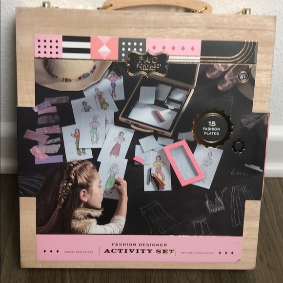 Other - FAO Schwartz Fashion Design Activity Set